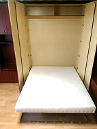 Schrankbett3klein.jpg (6691 Byte)