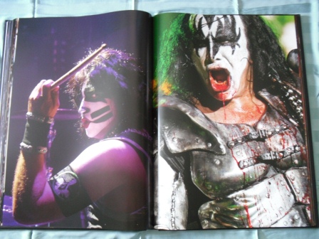 MonsterBuch28.jpg (89164 Byte)