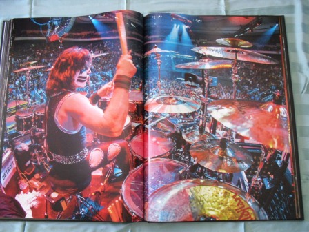 MonsterBuch33.jpg (80318 Byte)