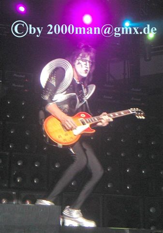 Tokyo2003Photo3.jpg (27471 Byte)