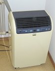 KlimaanlageCloseKlein.jpg (4084 Byte)