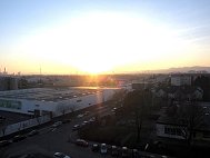 SonnenuntergangMeistergasse2019-02-08-17Uhrklein.jpg (5384 Byte)