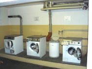 Waschkueche2Klein.jpg (7694 Byte)