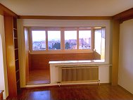 Wohnzimmer-Loggia-Aussichtklein.jpg (7719 Byte)