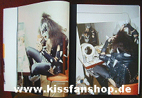 1976GeneBackstage2.gif (26643 Byte)